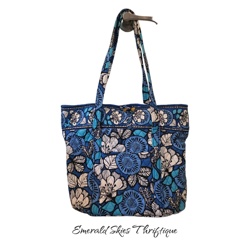 Vera Bradley Large Shoulder Tote Bag Blue Bayou  retired pattern with toggle